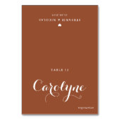 Kalligrafie Terracotta Maaltijdkeuze Plaats Kaart (Voorkant)