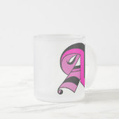 Kalligrafie type zwart en roze Initialen mok A (Voorkant rechts)