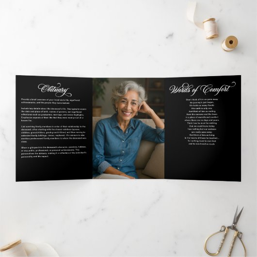 Kalligrafiescript 2-Fotoviering van het Leven Drieluik Programma (Binnen)