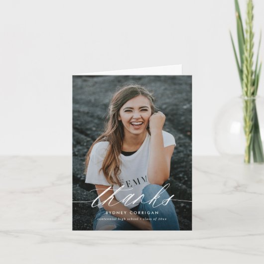 Kalligrafiescript twee foto-Afstuderen gevouwen Bedankkaart (Voorkant)