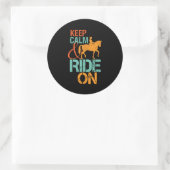 Kalm aan de paardenrennen houden ronde sticker (Tas)