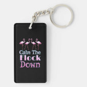 Kalm aan de schamele flamingo sleutelhanger (achterkant)