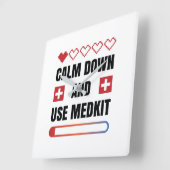 Kalm aan en gebruik Medkit Vierkante Klok (Hoek)