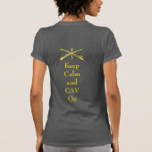 Kalm en CAV houden op de T van vrouwen T-shirt (Achterkant)