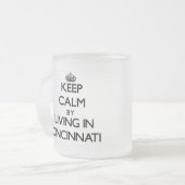 Kalm houden door in Cincinnati te wonen Matglas Koffiemok (Voorkant links)