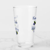 Kalm houden en bosbes aan glas (Links)