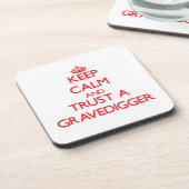 Kalm houden en een gravediger vertrouwen bier onderzetter (Linkerzijde)