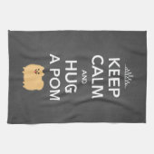 Kalm houden en een pom vasthouden - Cute Tan Pomme Theedoek (Horizontaal)