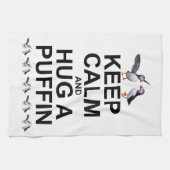 Kalm houden en een Puffin Kitchen Towel vasthouden Theedoek (Horizontaal)