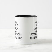 Kalm houden en focussen op veldwerk mok (Midden)