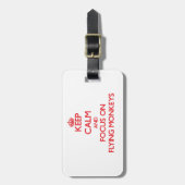 Kalm houden en focussen op vliegende apen bagagelabel (Voorkant verticaal)