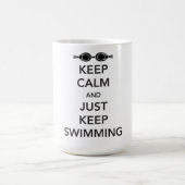 Kalm houden en gewoon blijven zwemmen koffiemok (Center)