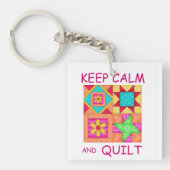 Kalm houden en kleurrijke patchworkblokken kantele sleutelhanger (Voorkant)