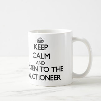 Kalm houden en naar de veilingmeester luisteren koffiemok
