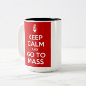 Kalm houden en naar massa gaan tweekleurige koffiemok (Voorkant links)