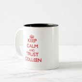 Kalm houden en TRUST Colleen Tweekleurige Koffiemok (Voorkant links)