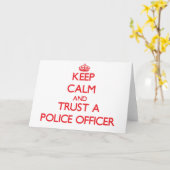 Kalm houden en vertrouwen op een politieagent kaart (Gele Bloem)