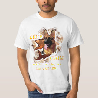 Kalm houden, het is een duitse herder, geen haai t-shirt