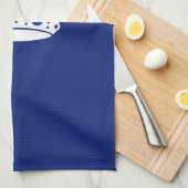 Kalm kroonkroon houden op blauw marinekleur theedoek (Quarter Fold)