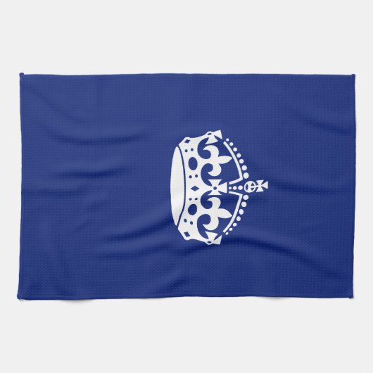 Kalm kroonkroon houden op blauw marinekleur theedoek (Horizontaal)