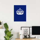 Kalm kroonpictogram op marineblauw houden poster (Thuiskantoor)