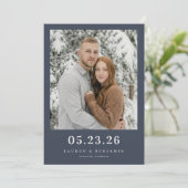 Kalm Navy Minimalistische Foto Save The Date (Staand voorkant)