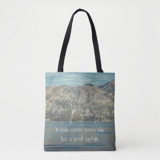 Kalm Zee en mooie bergen Tote Bag (Voorkant)