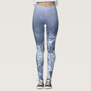 Kalme winterbergen: mistige sereniteit. leggings
