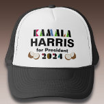 Kamala Coconut Trucker Hat Trucker Pet<br><div class="desc">Sta op en spreek je uit met deze trucker-hoed die Kamala Harris steunt in zijn campagne voor President. Beschikt over kleurrijke gestileerde stencil belettering en kokos grafische accenten. Uw keuze van kleurstijlen</div>