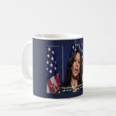 Kamala Harris & American Dream Quote Coffee Mok (Voorkant links)