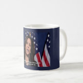 Kamala Harris & Amerikaanse Droom Quote Koffiemok (Voorkant rechts)