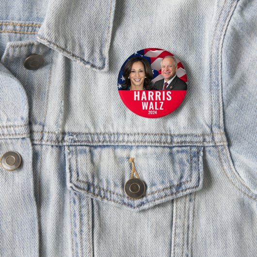 Kamala Harris en Tim Walz 2024 Ronde Button 5,7 Cm (In situ)