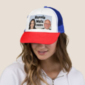 Kamala Harris en Tim Walz 2024 Trucker Pet (In situ)