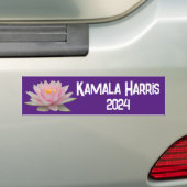 Kamala Harris Lotus 2024 Bumpersticker (Op auto)