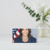 Kamala Harris Officieel portret Visitekaartje (Staand voorkant)