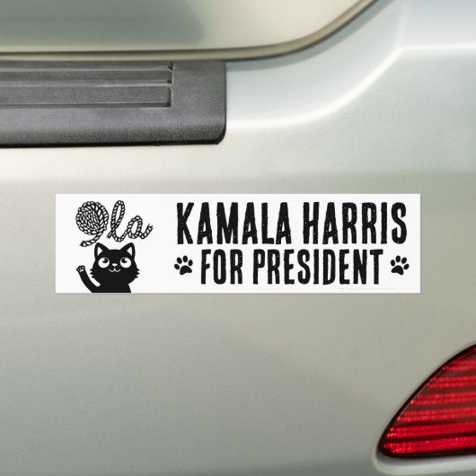 Kamala Harris President 2024 Comma La Cat and Yarn Bumpersticker (Op auto)