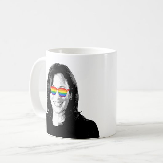 Kamala Harris Rainbow Sunbril Coffee Mok (Voorkant links)