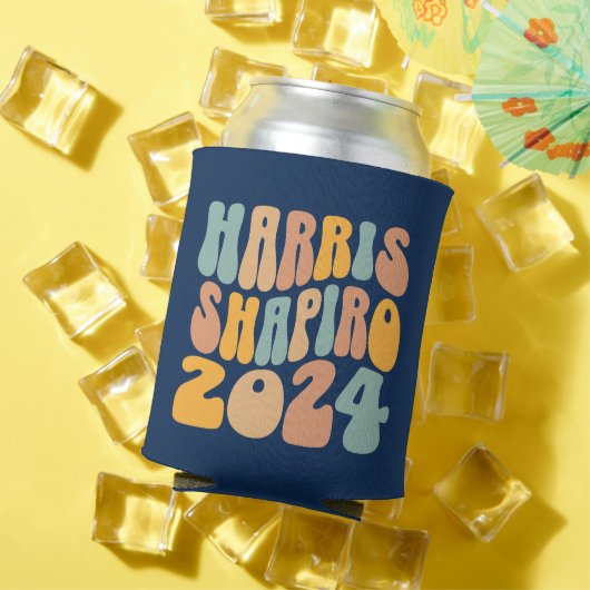 Kamala Harris Shapiro Wavy Text Retro Trendy Blikjeskoeler (Insitu Zomer)