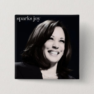 Kamala Harris Sparks Joy Vierkante Button 5,1 Cm