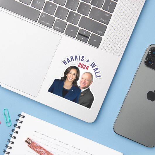 Kamala Harris Tim Walz 2024 President Vice Foto's Sticker (Laptop met iPhone)