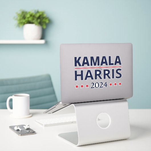 Kamala Harris Verkiezingen 2024 III Sticker (Laptop op bureau)