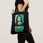 Kamala is Brutaal Grappig Sarcastisch Tote Bag (Dichtbij)