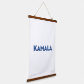 Kamala minimalistische moderne typografie blauw wi hangend wandkleed (Gebogen)