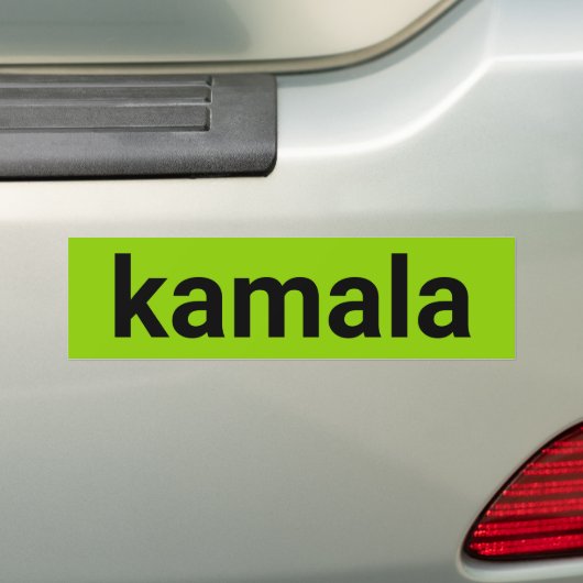 Kamala Minimalistische tekst Zwarte limoen Groene Bumpersticker (Op auto)