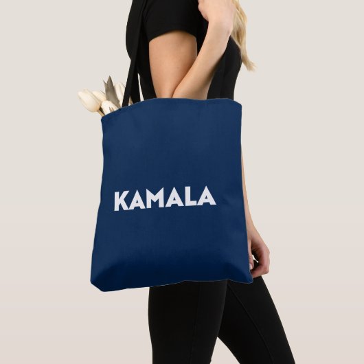 Kamala moderne typografie minimalistisch marinebla tote bag (Dichtbij)