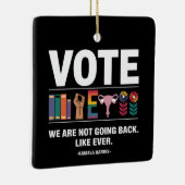 Kamala, we gaan niet terug zoals elke feminist keramisch ornament (Rechts)