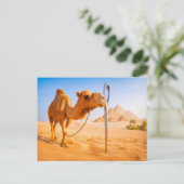 Kameel knijpen door het oog van een naald feestdagenkaart (Staand voorkant)