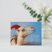 Kameel met kerst pet feestdagenkaart (Staand voorkant)