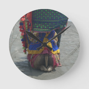 Kameel op toes.png ronde klok