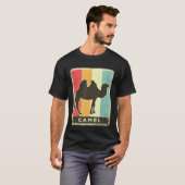 kameel retro Poster dier T-shirt (Voorkant volledig)